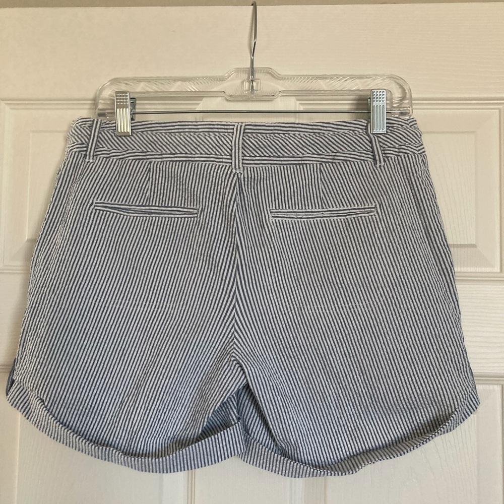 I-N-C seersucker shorts, size 8, draw string tie. - Picture 2 of 3